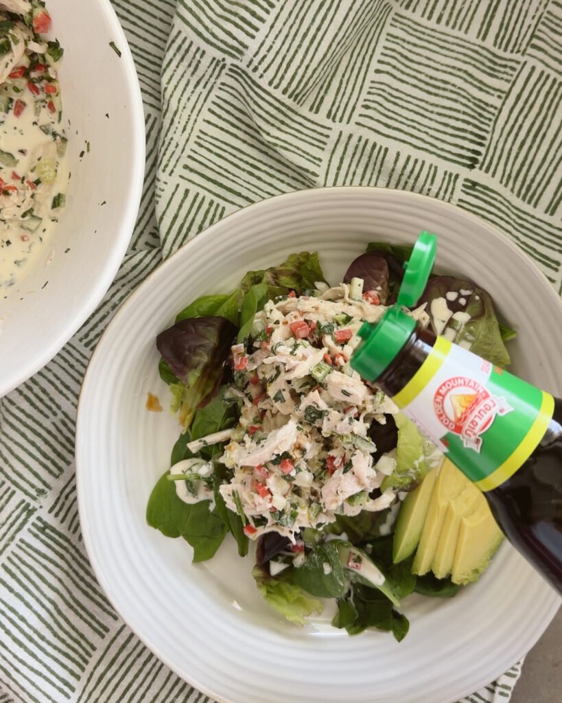 banh mi chicken salad, thai seasoning suace