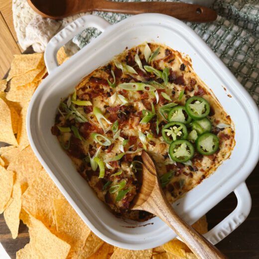 jalapeno popper dip with chips